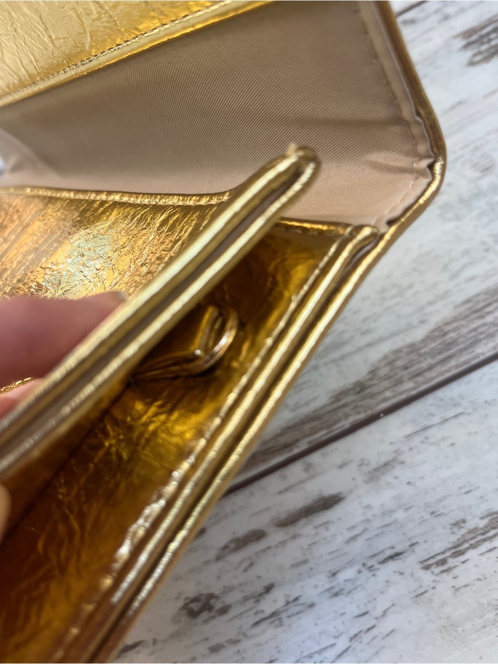 Huralona Wrinkled Gold Metallic Clutch Purse Crossbody Evening Bag 3 Pocket - Picture 15 of 16